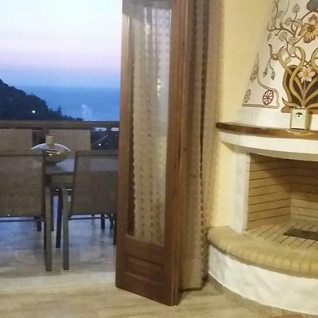 Villa Paradise Самос Екстериор снимка