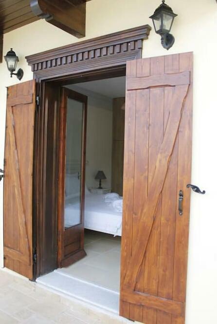 Villa Paradise Самос Екстериор снимка